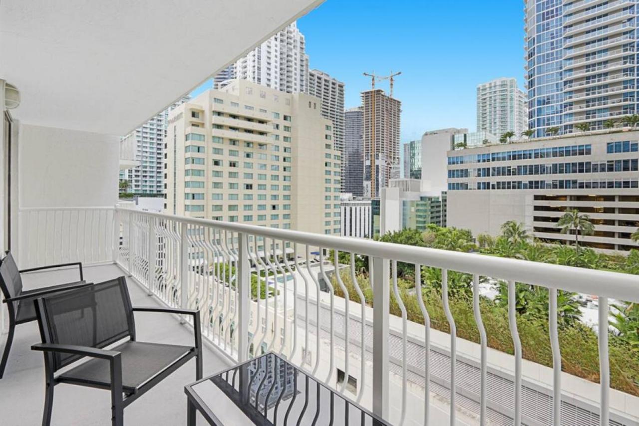 Casa de férias Deluxe 1 Bedroom With Pool, Parking, Balcony And Ocean Views Miami