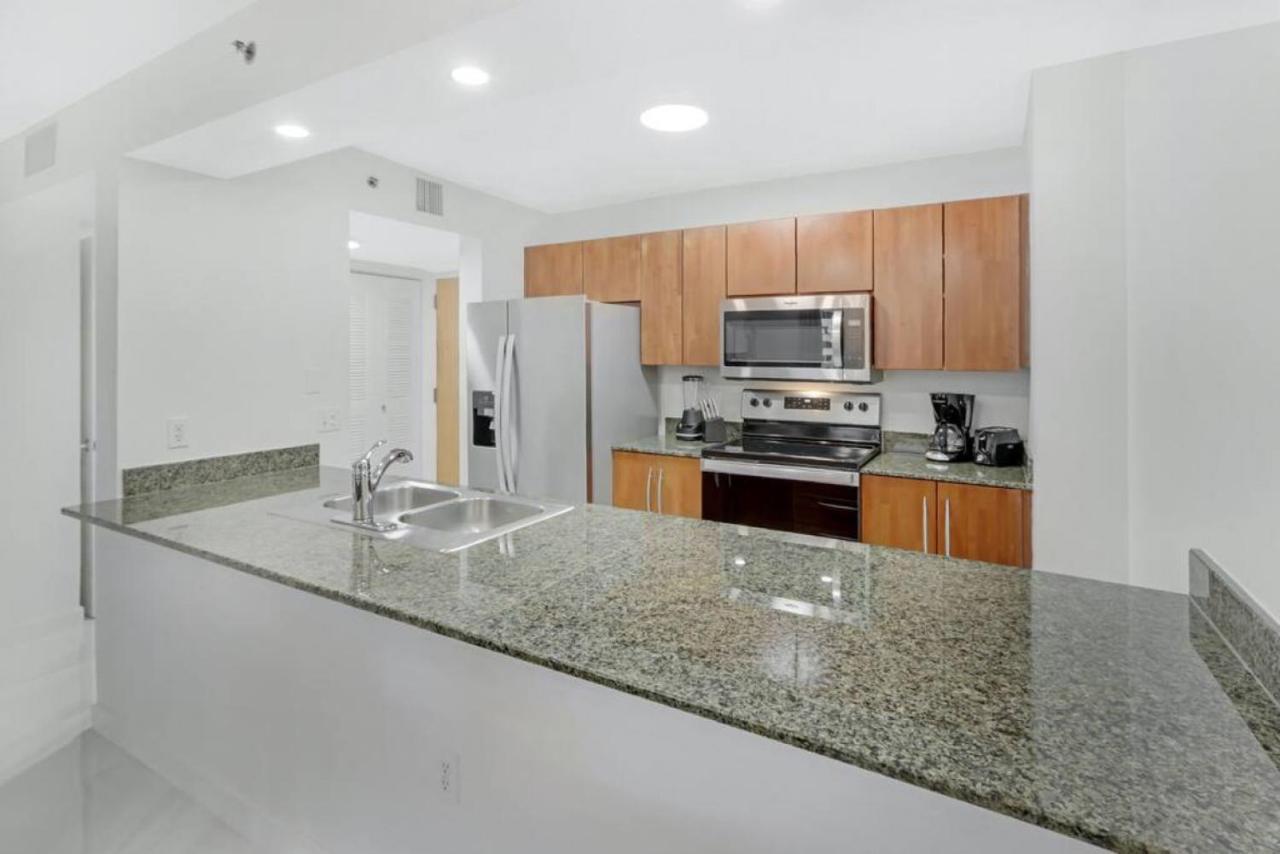 Casa de férias Deluxe 1 Bedroom With Pool, Parking, Balcony And Ocean Views Miami